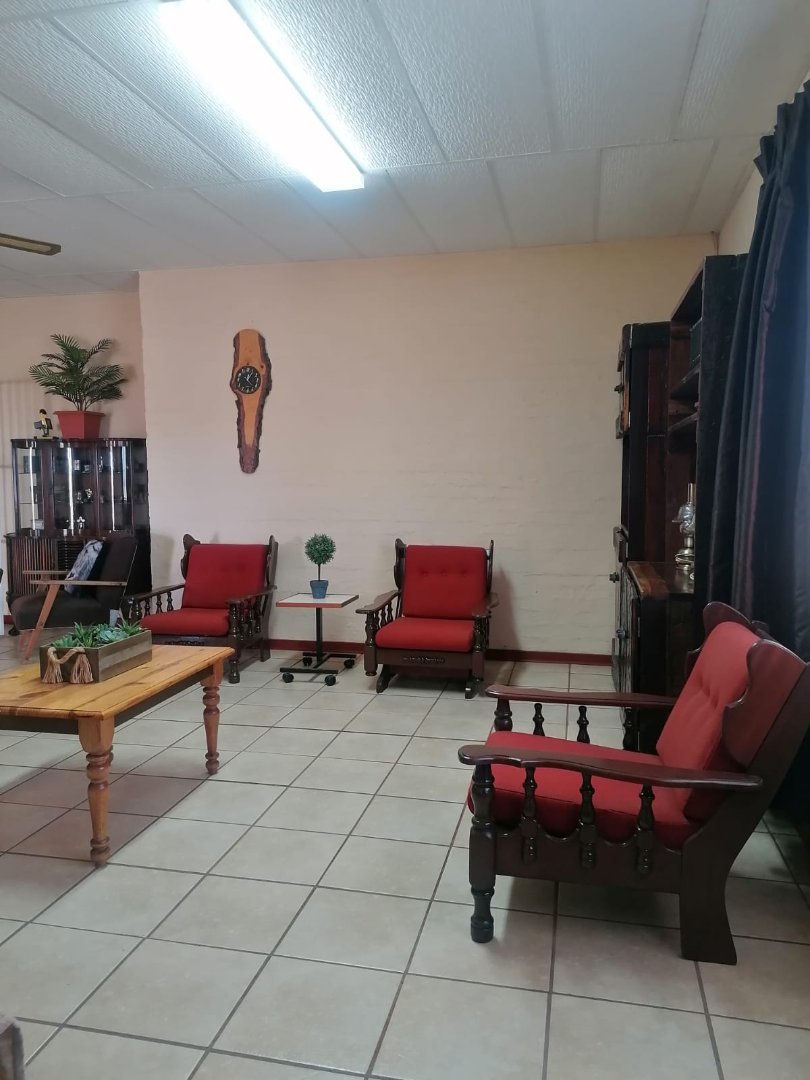 4 Bedroom Property for Sale in Ladybrand Free State